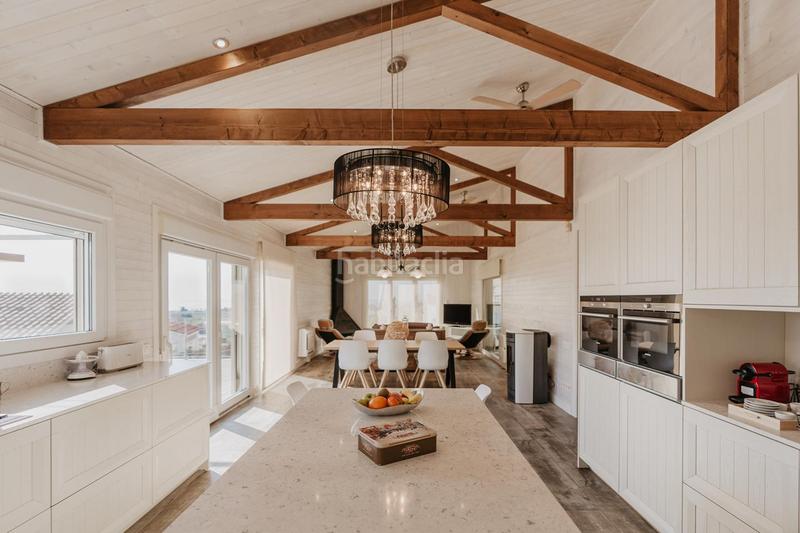 Foto 2407ed01-66a9-4998-8fd4-7eedebd67d64. Haus mit heizung parking pool in Pinemar Pineda de Mar