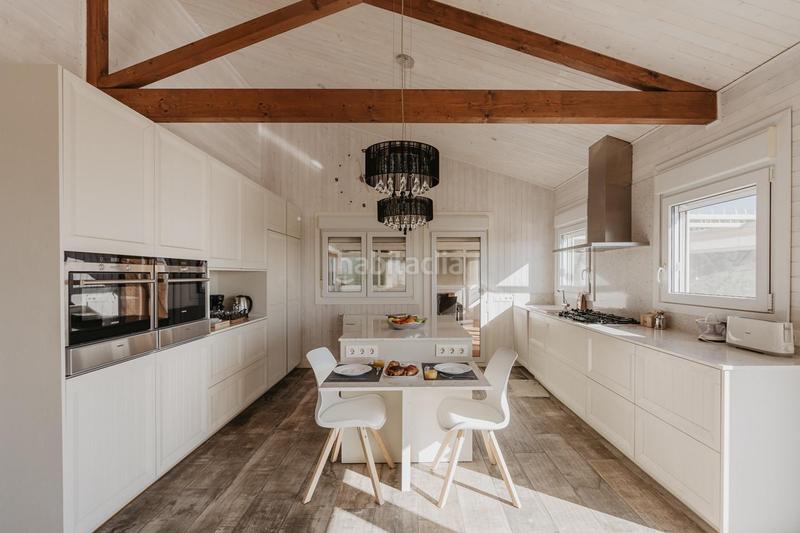 Foto 2bc6ea77-dc61-4f56-bab1-e19f46396ef3. Haus mit heizung parking pool in Pinemar Pineda de Mar