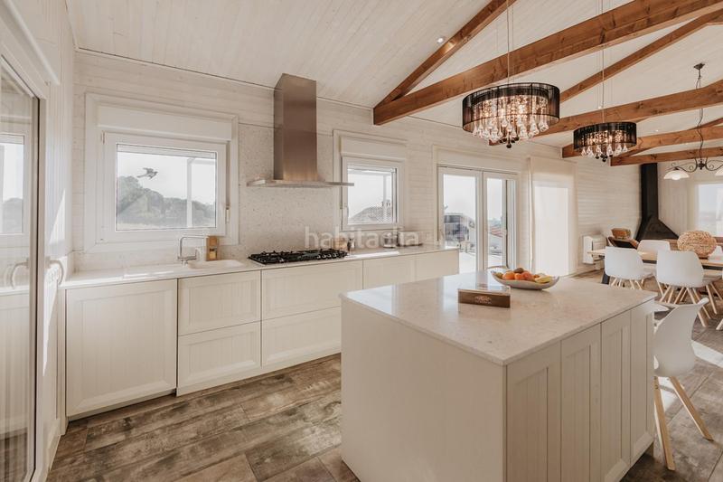 Foto a7f22f58-8a73-4f51-a28c-ebf315a7c3d0. Haus mit heizung parking pool in Pinemar Pineda de Mar