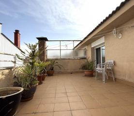 Appartement  Plaça agustí bartra. Dúplex 140 m2 de 4 hab mas estudio con 2 terrazas y parking en l