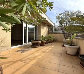 Duplex  Plaça agustí bartra. Dúplex 140 m2 de 4 hab mas estudio con 2 terrazas y parking en l