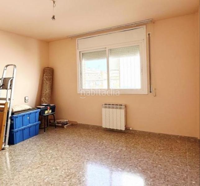 Foto 3f0da126-38f0-4346-826c-16379c8957bd. Dúplex  140 m2 de 4 hab mas estudio con 2 terrazas y parking en la plaça lluis companys en Terrassa