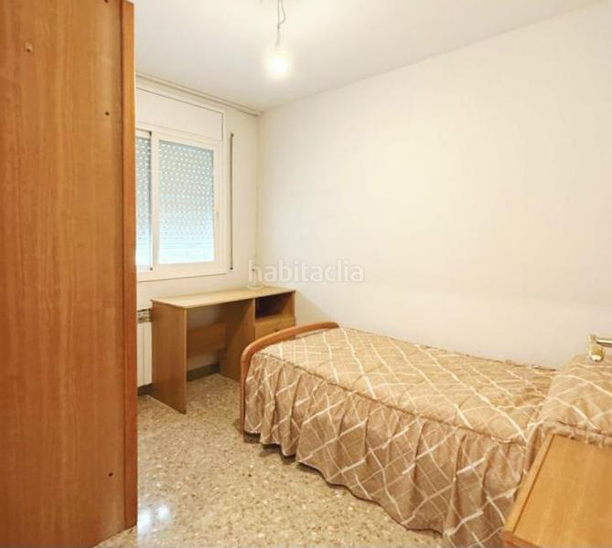 Foto 43dbabdb-5058-4613-a5c3-43508bb0b510. Dúplex  140 m2 de 4 hab mas estudio con 2 terrazas y parking en la plaça lluis companys en Terrassa