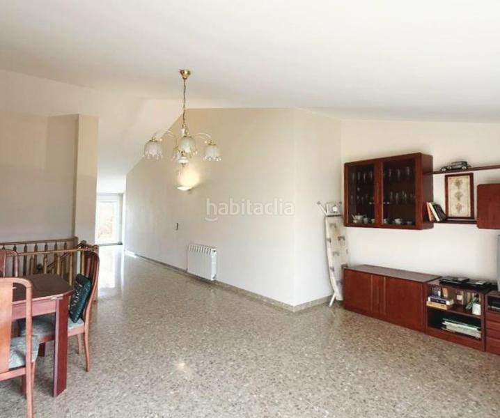 Foto ae10540a-02d3-49c6-9650-9a83466605fa. Dúplex  140 m2 de 4 hab mas estudio con 2 terrazas y parking en la plaça lluis companys en Terrassa