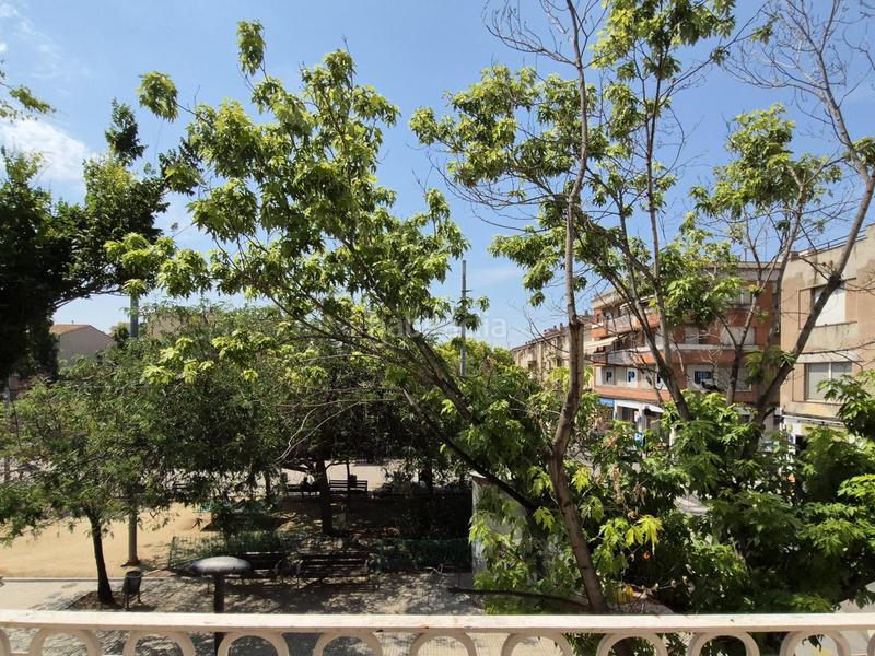 Foto 04bbf218-ca25-49ad-8d8d-ba194061b04b. Casa de 190 m2 amb pati a la plaça del progres en Terrassa
