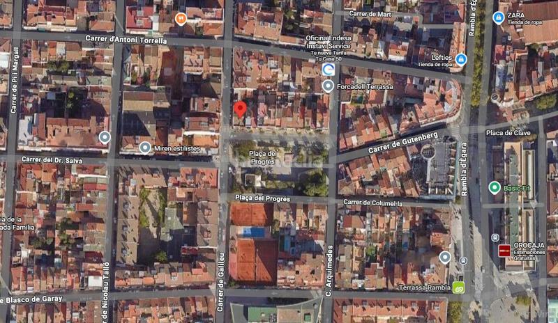 Foto e3d96238-3aa9-4d1f-800b-766c536fa81b. Casa de 190 m2 amb pati a la plaça del progres en Terrassa