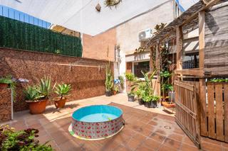 Maison  Carrer de múrcia. Casa en una sola planta con patio y terraza