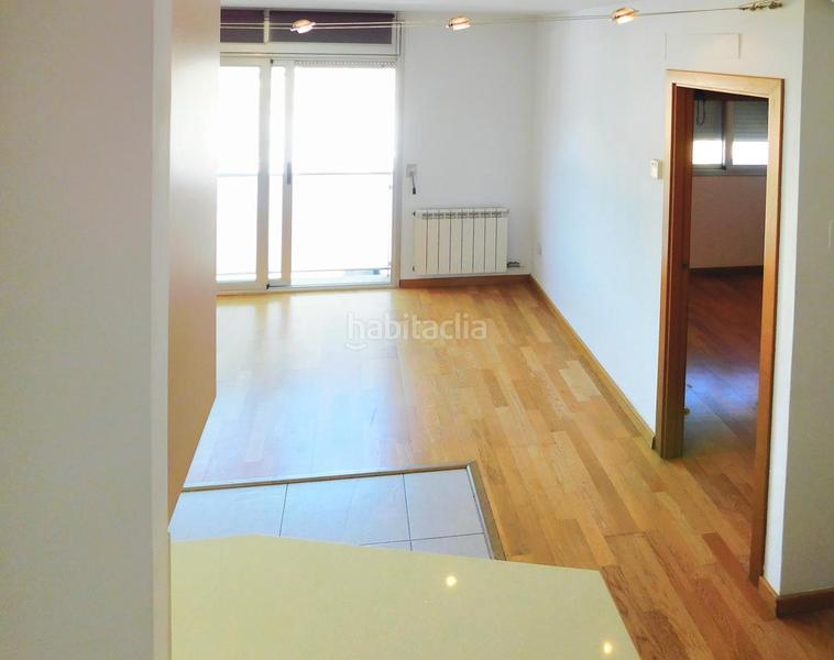 Foto 4e11f5fb-4748-4462-b0a5-43f4cc166ff7. Dúplex  impecable con terraza en carrer antoni torrella en Terrassa