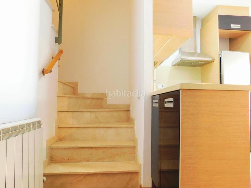 Foto b4229be8-b162-4835-88d0-31fa1172d103. Dúplex  impecable con terraza en carrer antoni torrella en Terrassa