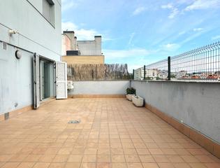 Àtic a Les Arenes - La Grípia - Can Montllor. Atico con espectacular terraza de 53 m2 a pie de comedor con par