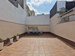 Casa  Carrer de girona. Mejor que una casa planta baja seminueva de 90 m2 con patio de 6