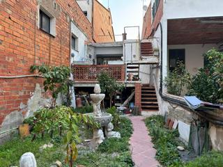 Haus  Carrer d'àngel guimerà. Magnífica casa adosada toda en planta de 90 m2 con terraza 20 m2