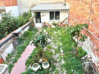 Maison  Carrer d'àngel guimerà. Magnífica casa adosada toda en planta de 90 m2 con terraza 20 m2