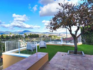 Maison  Carrer de la llebre. Casa totalment rehabilitada a quatre vents situada en una zona p