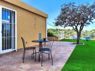 Casa  Carrer de la llebre. De 1 hab més estudi completament rehabilitada a parcella de 450