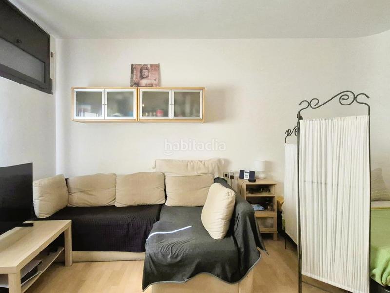 Foto e13dcfbe-bdbb-4fd3-bafc-4dafb740e25f. Studio dans Zona Esportiva Terrassa