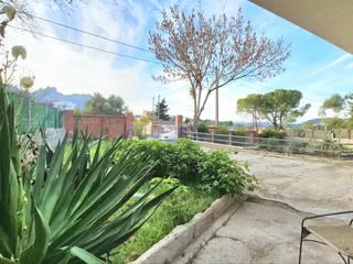 Maison  Passatge terrassa. Torre 3 hab en can serra en parcela totalmente plana de 650 m2 y