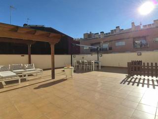 Appartamento  Carrer de pau marsal. De 3 hab 85 m2 amb espectacular pati 125 m2 sud parquing i trast