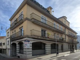 Geschäftsraum  Del col·legi. Local 206 m2 cantoner amb possibilitat de fer canvi dús per habi