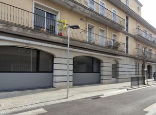 Local Comercial a Del Col·Legi