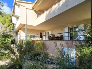 Casa  Del pla. Casa en matadepera de 475 m2  con parcela de 2200 m2 habilitada