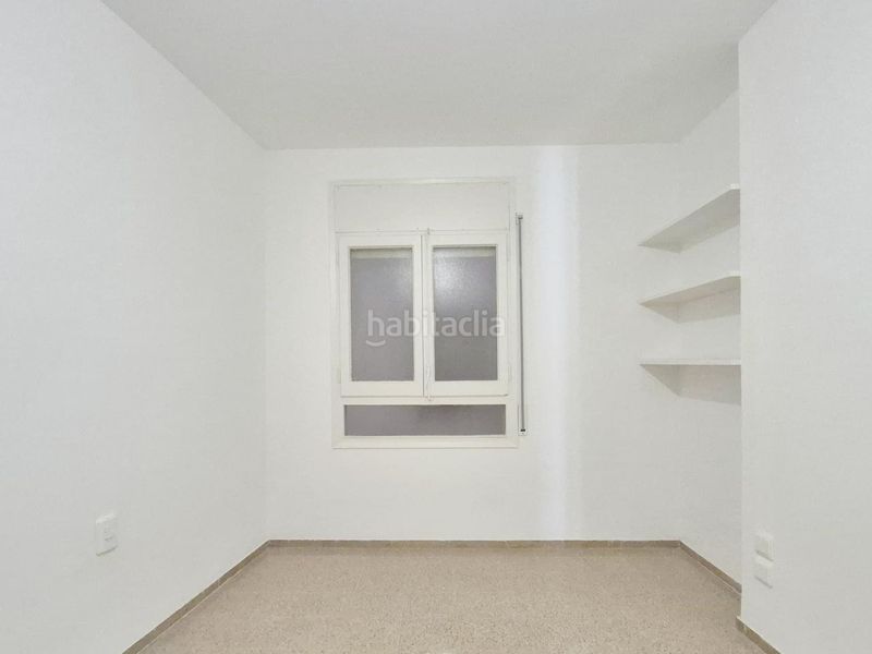 Piso pis 125 m2 de 4 hab orientat a sud i totalment reformat al costat de lajuntament en Terrassa