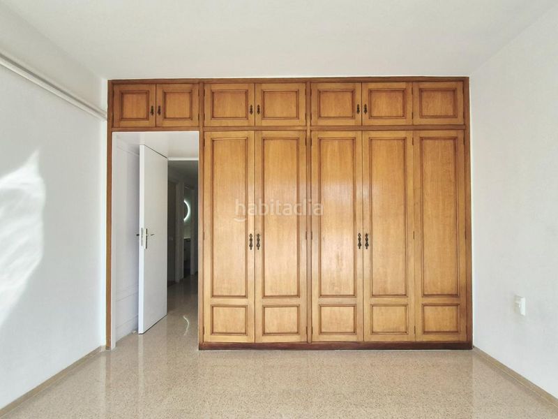 Piso pis 125 m2 de 4 hab orientat a sud i totalment reformat al costat de lajuntament en Terrassa