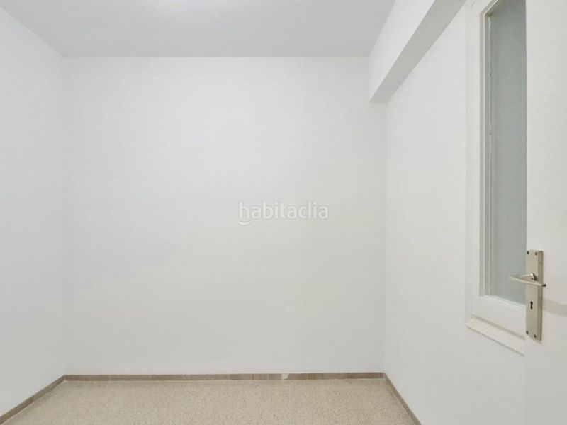 Piso pis 125 m2 de 4 hab orientat a sud i totalment reformat al costat de lajuntament en Terrassa