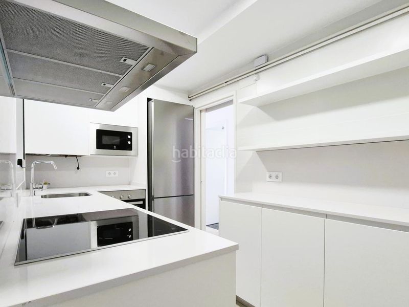 Piso pis 125 m2 de 4 hab orientat a sud i totalment reformat al costat de lajuntament en Terrassa