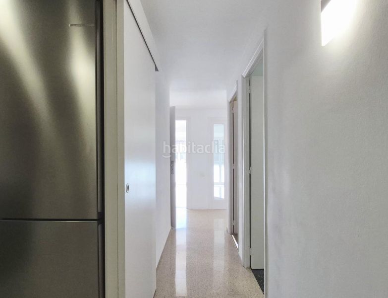 Piso pis 125 m2 de 4 hab orientat a sud i totalment reformat al costat de lajuntament en Terrassa