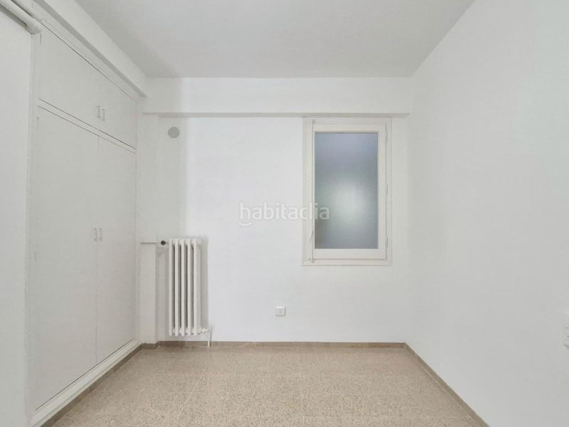 Piso pis 125 m2 de 4 hab orientat a sud i totalment reformat al costat de lajuntament en Terrassa