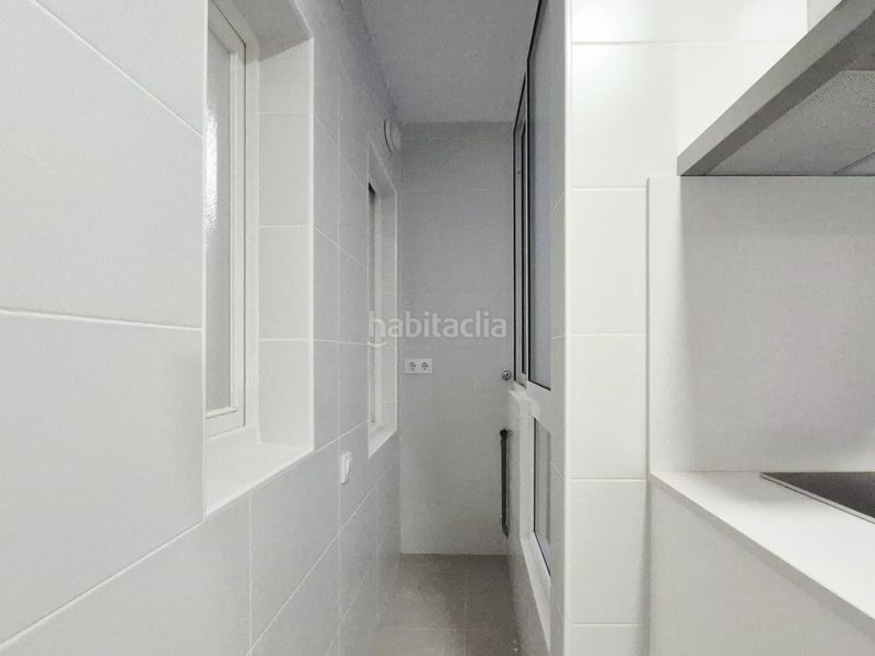 Piso pis 125 m2 de 4 hab orientat a sud i totalment reformat al costat de lajuntament en Terrassa