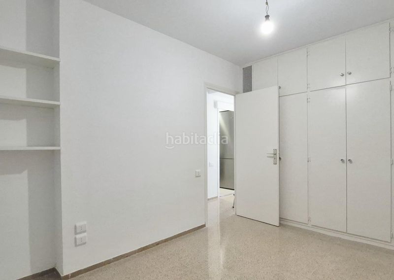 Piso pis 125 m2 de 4 hab orientat a sud i totalment reformat al costat de lajuntament en Terrassa