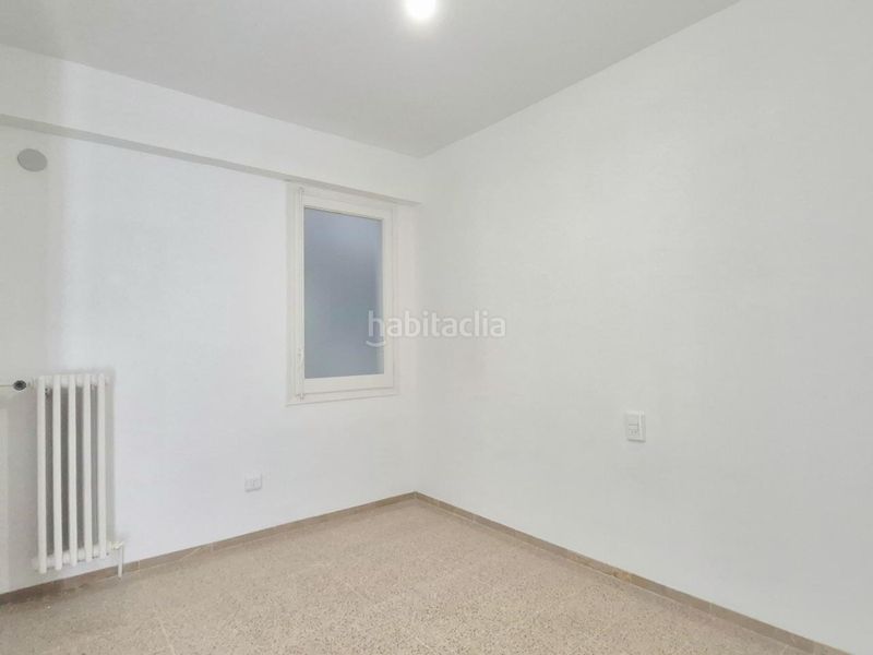 Piso pis 125 m2 de 4 hab orientat a sud i totalment reformat al costat de lajuntament en Terrassa
