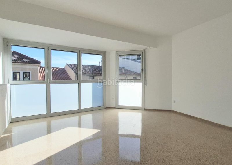 Foto 72aa4f54-2ac2-44bf-bd0e-743ea4cd4a09. Pis amb calefacció a Barri del Centre Terrassa