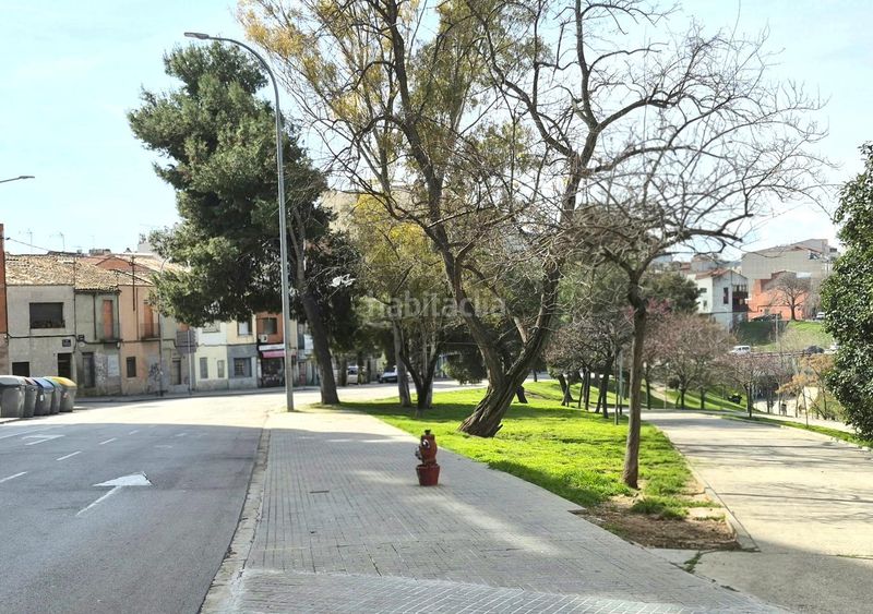 Foto 574bb1af-9db2-41f4-95ba-76ee7f294080. Planta baixa amb calefacció aparcament a Cementiri Vell Terrassa