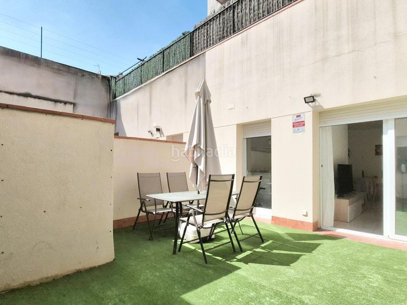 Foto 78059b8d-63d7-4985-8688-6520018411b4. Planta baixa amb calefacció aparcament a Cementiri Vell Terrassa