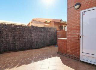 Duplex in Avinguda del mas sot 3. A lavinguda mas sot magnific duplex 140 m2 de 4 hab amb terrassa