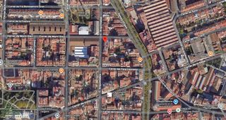 Pis  Calle d'arquímedes. Magnific pis de 100 m2 i 4 dobles al costat de la rambla
