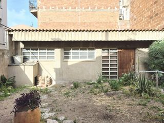 Reihenhaus  De linné. Casa per rehabilitar al carrer linne tocant la rambleta