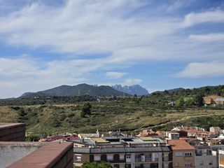 Dachwohnung  De l'abat marcet. Atic 115 m2 de 4 hab i terrassa de 92 m2 avinguda abat marcet