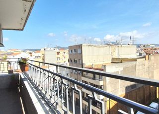 Flat in Sant Pere Nord. 5º pis con ascensor de 116 m2 de 4 hab dobles 2 banys y balcon e