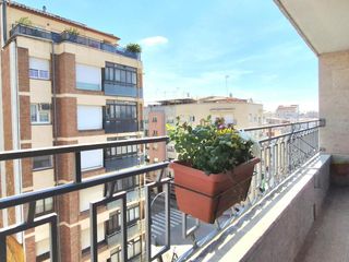 Pis a Sant Pere Nord. 5º piso con ascensor de 116 m2 de 4 hab dobles 2 baños y balcon