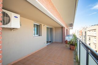 Duplex  De bartrina. Duplex 135 m2 3 hab  estudi amb parquing inclos a sant pere
