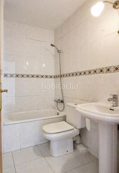 Foto b00c1332-01fa-47e0-b762-6bf1159866f6. Pis amb calefacció a Segle XX Terrassa