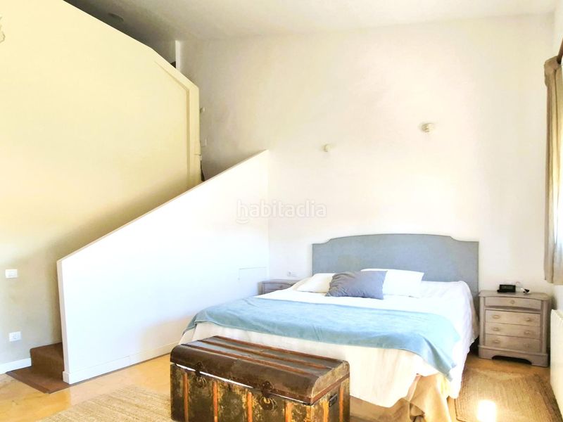 Foto af0230f2-0747-40c9-924c-f9eb3e4a8c58. Casa adossada amb calefacció a Barri del Centre Terrassa