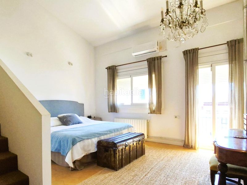 Foto cc175868-6051-4880-b1b6-8d6d3e427595. Casa adossada amb calefacció a Barri del Centre Terrassa