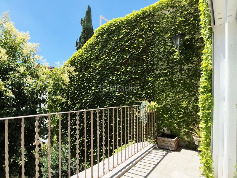 Foto e209590e-2998-40f5-80ab-0b1f98be9f31. Casa adossada amb calefacció a Barri del Centre Terrassa