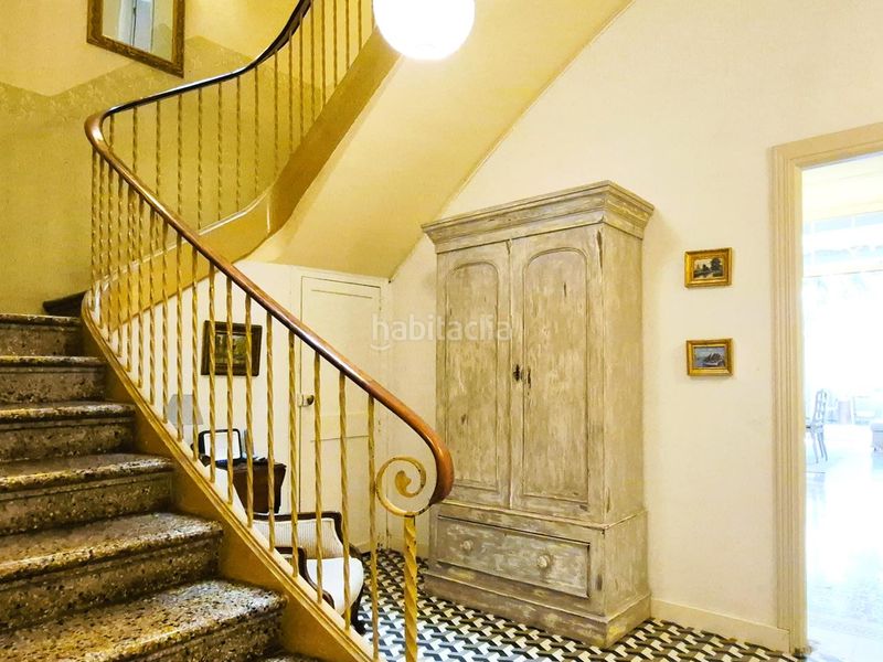 Foto f3627aa9-d846-4d57-83c6-506383a7960b. Casa adossada amb calefacció a Barri del Centre Terrassa