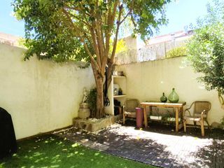 Maison jumelée  De joaquim de paz. Casa de 300 m2 i 5 hab dissenyada per lluis muncunill totalment